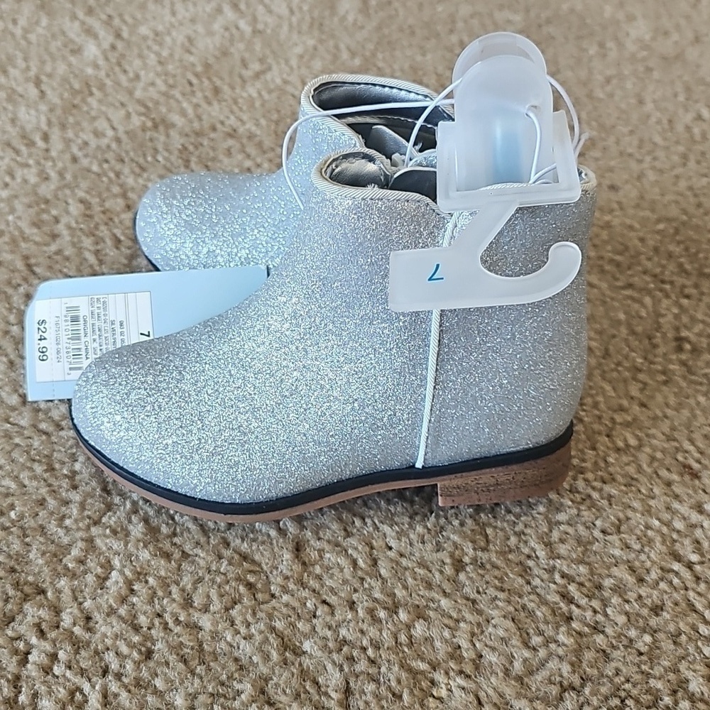 Cat & Jack Toddler Girls Silver Glitter Priya Booties Size 7 - Picture 3 of 5